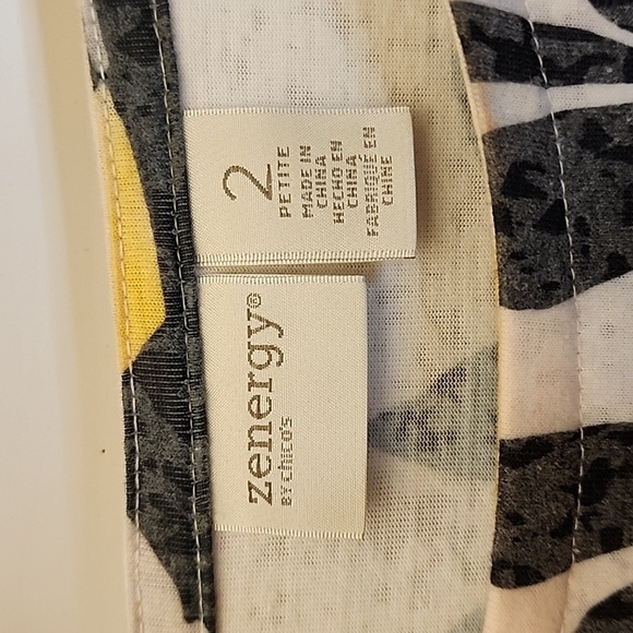 Chicos Easywear Womens Blouse Top Size PETITE Yellow & Black Floral 3/4 Sleeve - Picture 2 of 9